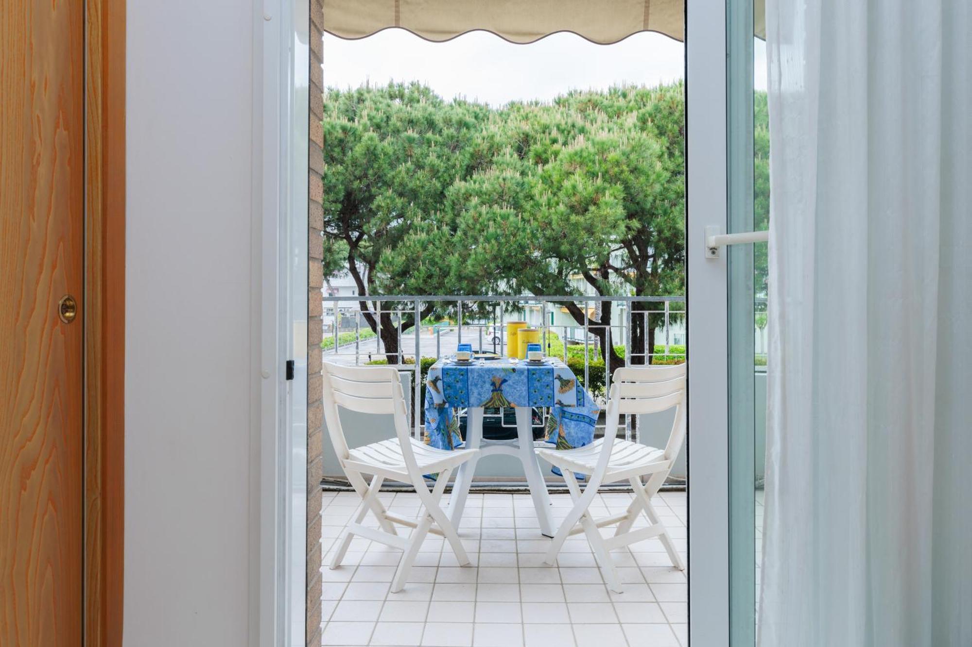 Jesolo Beach! Fronte Mare - Piscina Park E Posto Spiaggia Inclusi מראה חיצוני תמונה